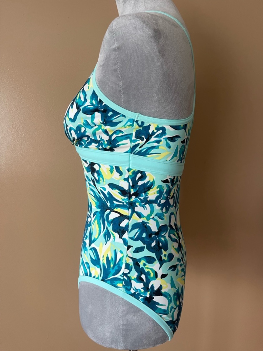 L.L. Bean Aqua and Yellow Floral One-Piece Swimsuit estimated size XS see photos - Picture 7 of 12